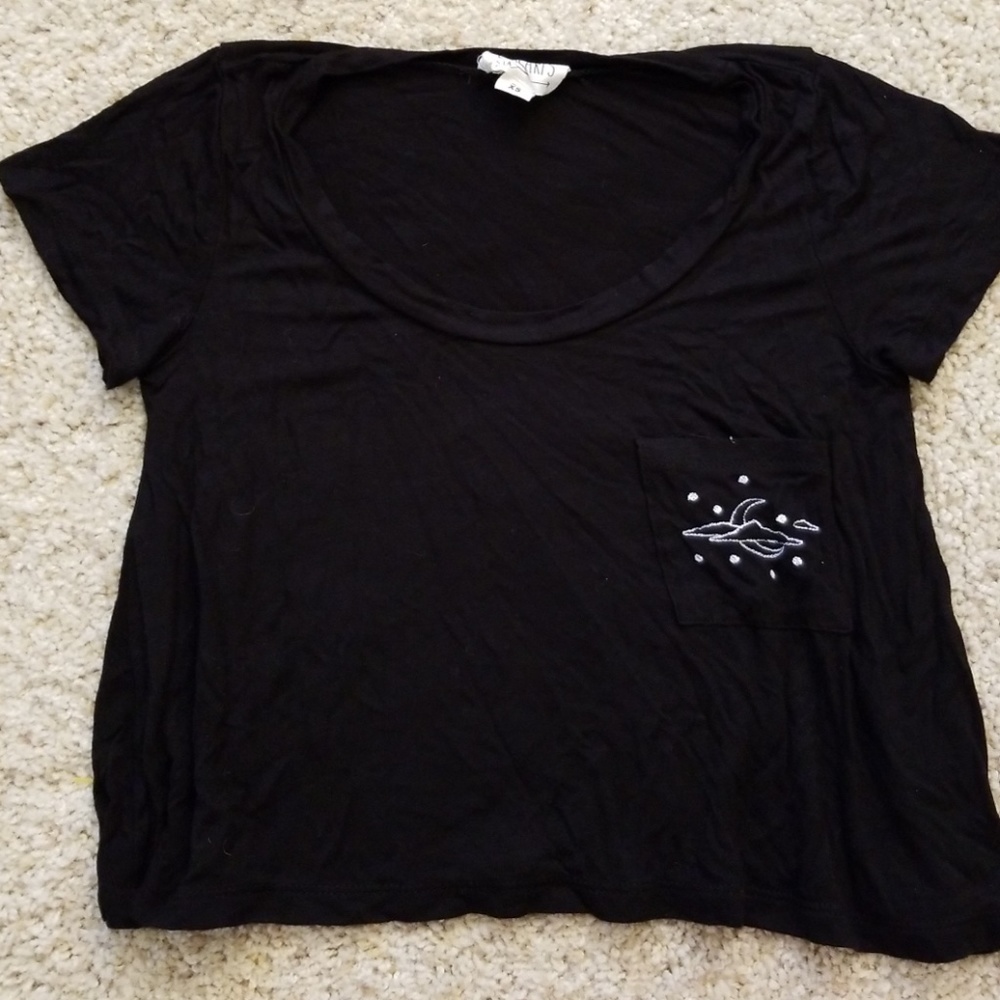 Moon embroidered crop top